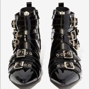 *******ISO Jeffrey Campbell Phelan Boots**********